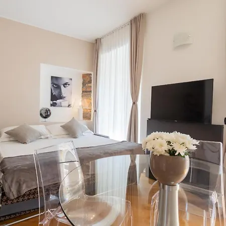 Charming City Centre By Rentallcomo Apartman Como