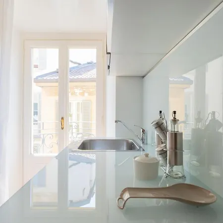Apartamento Charming City Centre By Rentallcomo Como