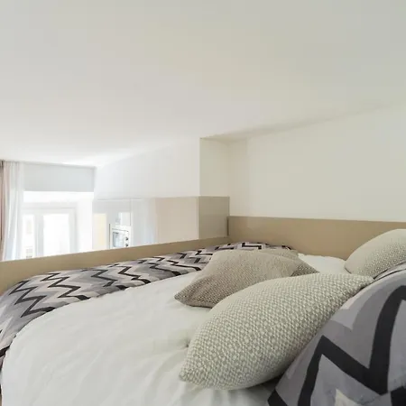 Charming City Centre By Rentallcomo Apartamento